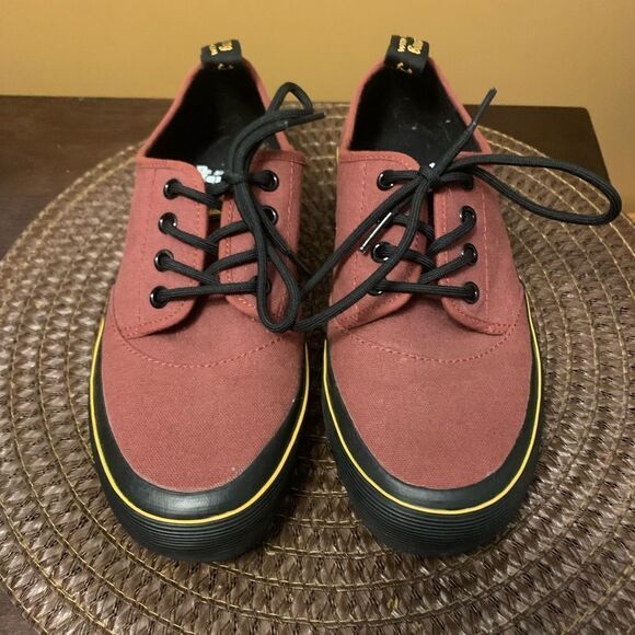 Dr Martens Jacy Cherry Red Canvas 4 Eyelid Women's 21967600 Size 7 EUC - Picture 4 of 9